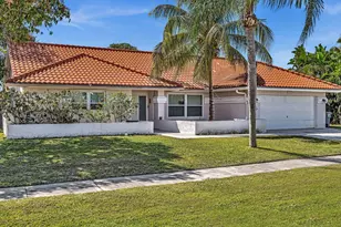 9393 Laurel Green Dr, Boynton Beach, FL 33437 - Photo 3