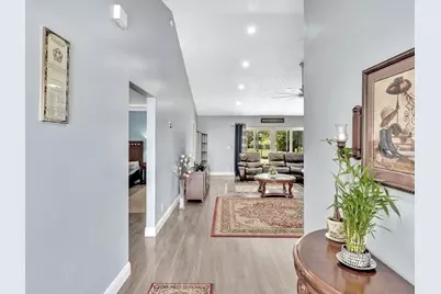 9393 Laurel Green Drive, Boynton Beach, FL 33437 - Photo 5