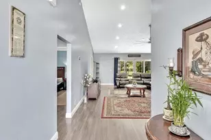 9393 Laurel Green Dr, Boynton Beach, FL 33437 - Photo 5
