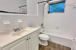 417 SE 12th Ct, Fort Lauderdale, FL 33316 - Photo 7