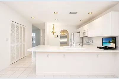 7606 Briar Cliff Circle, Lake Worth, FL 33467 - Photo 9