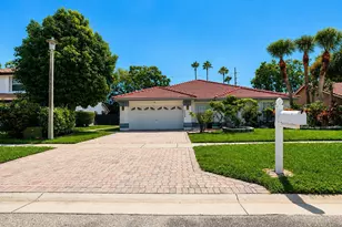 7606 Briarcliff Cir, Lake Worth, FL 33467 - Photo 1