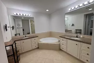 12 Harbour Isle Dr W, Fort Pierce, FL 34949 - Photo 5