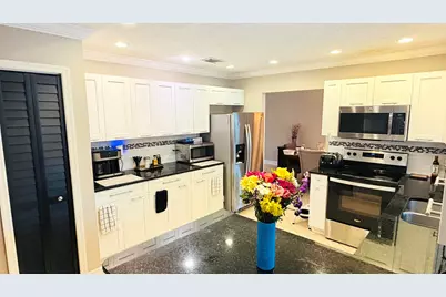 757 SE Lighthouse Avenue, Port Saint Lucie, FL 34983 - Photo 9