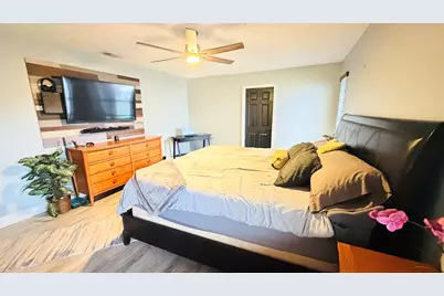 757 SE Lighthouse Avenue, Port Saint Lucie, FL 34983 - Photo 13