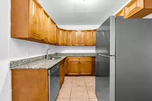 124 SW 10th Ave, Boynton Beach, FL 33435 - Photo 3
