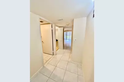 5900 Camino Del Sol #206, Boca Raton, FL 33433 - Photo 5