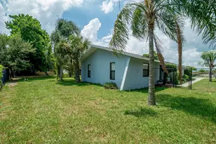9287 Sunrise Dr, West Palm Beach, FL 33403 - Photo 5