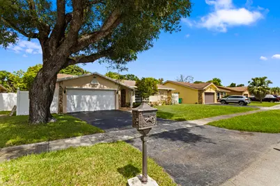 3750 NW 73rd Avenue, Lauderhill, FL 33319 - Photo 3