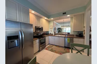 29 Harbour Isle Drive W #304, Fort Pierce, FL 34949 - Photo 5