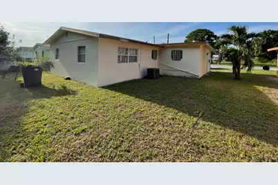 2801 Avenue E, Fort Pierce, FL 34947 - Photo 15
