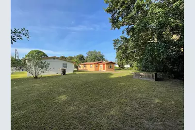 2801 Avenue E, Fort Pierce, FL 34947 - Photo 13