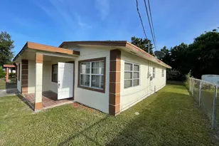 2801 Avenue E, Fort Pierce, FL 34947 - Photo 11