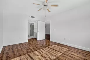 1301 SW 142nd Ave, Pembroke Pines, FL 33027 - Photo 15