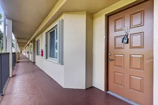 1301 SW 142nd Ave, Pembroke Pines, FL 33027 - Photo 3
