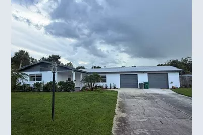 1315 Parkland Boulevard, Fort Pierce, FL 34982 - Photo 1