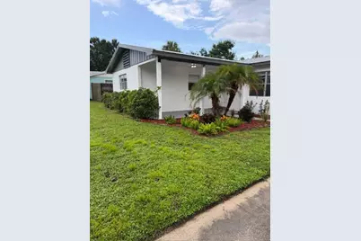 1315 Parkland Boulevard, Fort Pierce, FL 34982 - Photo 3