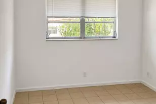 1718 Juno Rd, North Palm Beach, FL 33408 - Photo 7