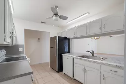 2035 SW 24th Circle, Boynton Beach, FL 33426 - Photo 7