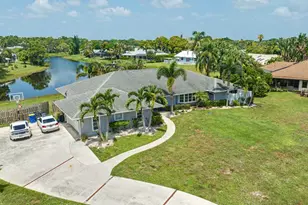 2185 NE Ocapi Ct, Jensen Beach, FL 34957 - Photo 3