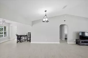 320 NE Surfside Ave, Port Saint Lucie, FL 34983 - Photo 23