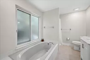 320 NE Surfside Ave, Port Saint Lucie, FL 34983 - Photo 13