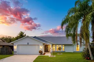 320 NE Surfside Ave, Port Saint Lucie, FL 34983 - Photo 1