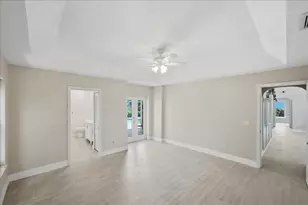 320 NE Surfside Ave, Port Saint Lucie, FL 34983 - Photo 19