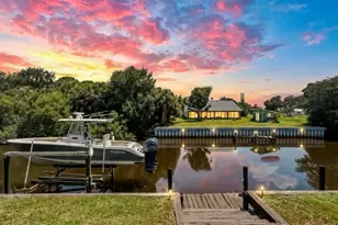 320 NE Surfside Ave, Port Saint Lucie, FL 34983 - Photo 5