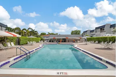 7827 Golf Cir Drive #301, Margate, FL 33063 - Photo 15