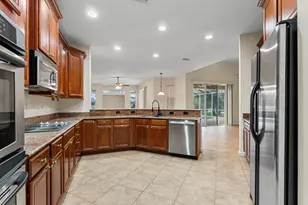 2189 SW Gemini Ln, Port Saint Lucie, FL 34984 - Photo 5