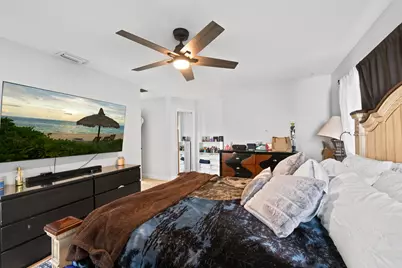 6320 SW 4th Place, Margate, FL 33068 - Photo 13