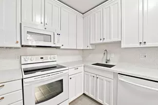 2251 NE 66th St, Fort Lauderdale, FL 33308 - Photo 11