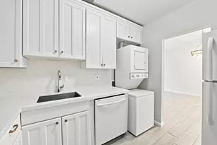 2251 NE 66th St, Fort Lauderdale, FL 33308 - Photo 11