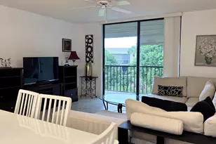 5130 Las Verdes Cir, Delray Beach, FL 33484 - Photo 9