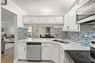 1111 Green Pine Blvd, West Palm Beach, FL 33409 - Photo 9