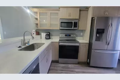 9520 W Daffodil Lane, Miramar, FL 33025 - Photo 3