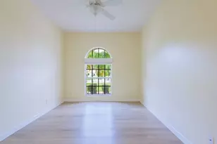 546 SW New Castle Cove, Port Saint Lucie, FL 34986 - Photo 11