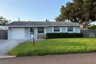 225 River Terrace Dr, Jupiter, FL 33469 - Photo 1