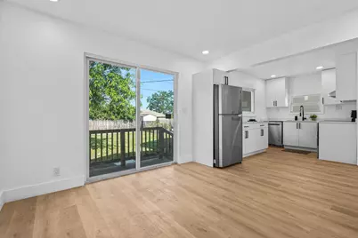 230 SW 6th Avenue, Delray Beach, FL 33444 - Photo 13