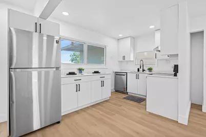 230 SW 6th Avenue, Delray Beach, FL 33444 - Photo 9