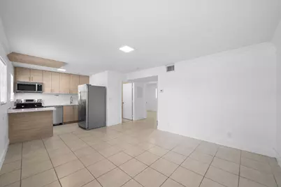 110 SE 2nd Street #103, Hallandale Beach, FL 33009 - Photo 3