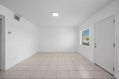 110 SE 2nd Street #103, Hallandale Beach, FL 33009 - Photo 9