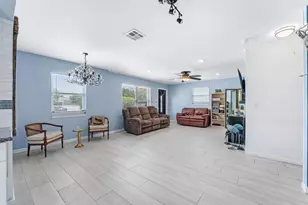 708 Hillcrest Blvd, West Palm Beach, FL 33405 - Photo 5
