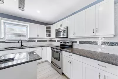 708 Hillcrest Boulevard, West Palm Beach, FL 33405 - Photo 11
