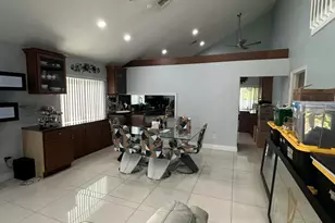 8 Elton Pl, Boynton Beach, FL 33426 - Photo 3