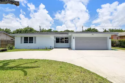 2815 SW 9th Street, Boynton Beach, FL 33435 - Photo 1
