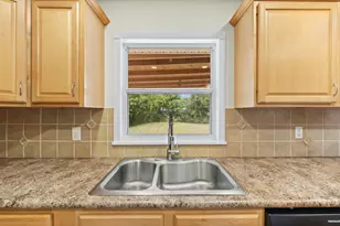 3017 SE Orchid St, Stuart, FL 34997 - Photo 11