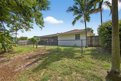 1202 Essex Drive, Wellington, FL 33414 - Photo 49