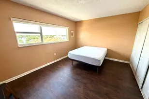 300 Oregon St, Hollywood, FL 33019 - Photo 13